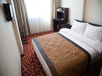 Adana Omur Otel المظهر الخارجي الصورة